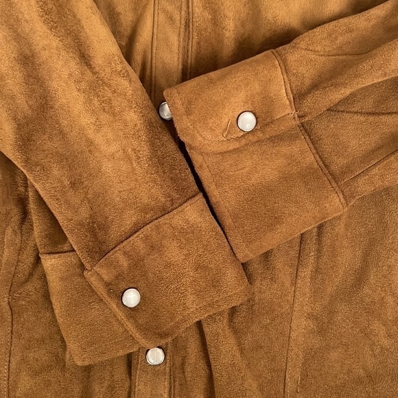 Unbranded Brown Pearl Colored‎ Buttons Long Sleeve Shirt - Picture 5 of 5